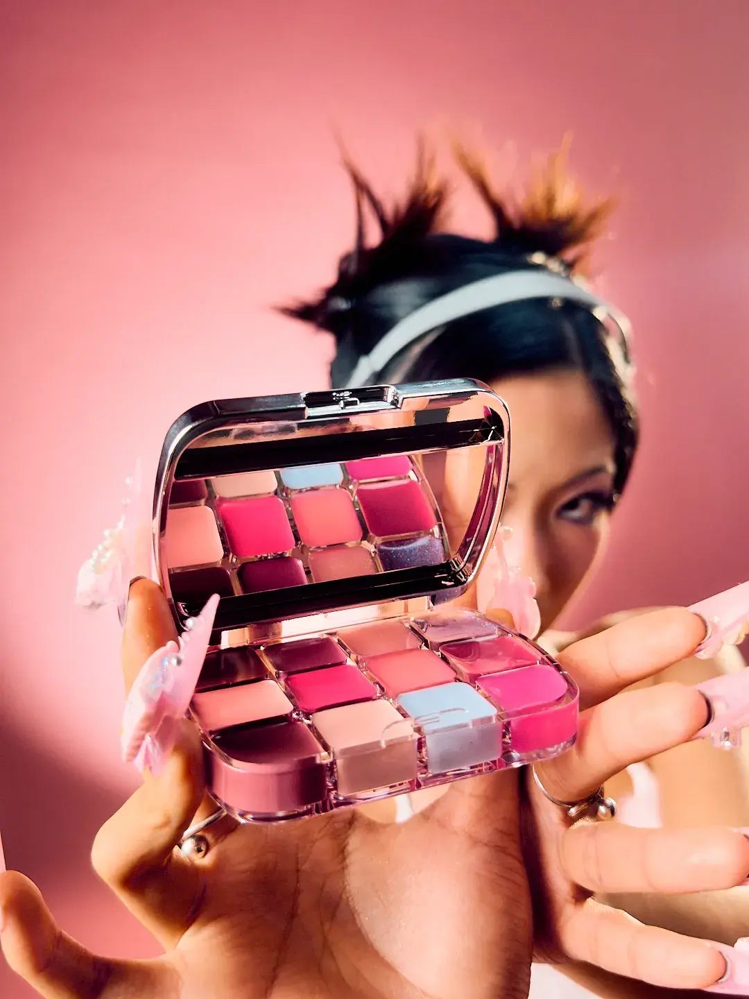 MAKEYAY Y2KISS 12-In-1 Lip Palette image 0