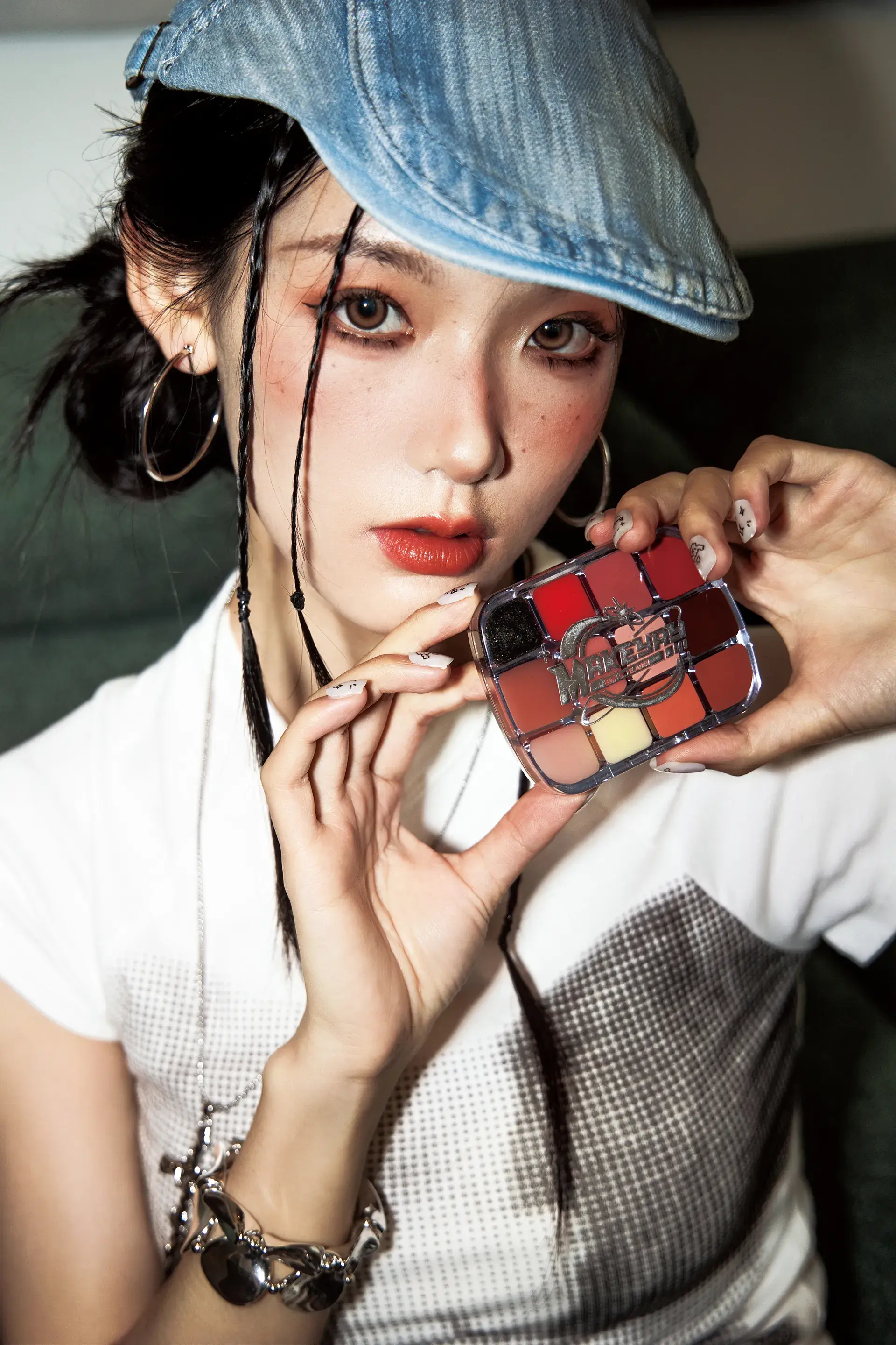 MAKEYAY Y2KISS 12-In-1 Lip Palette image 1